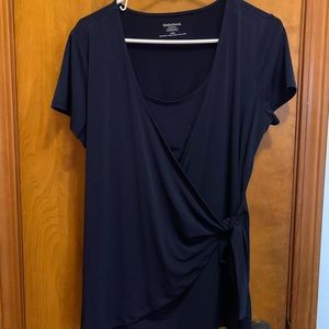 Navy blue nursing top